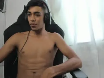 alienbigcock_01