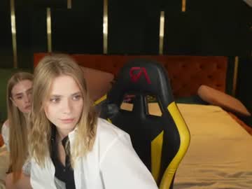 angie_natasha_054