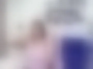 ariana_rose01