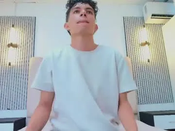 austin_santos2