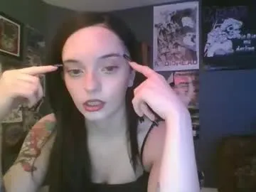 ava_mack