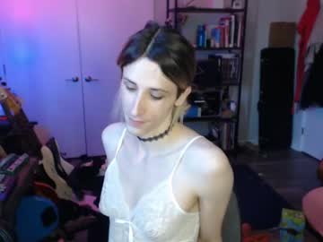 ava_reinhart_999