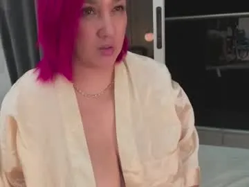 brandycharm_