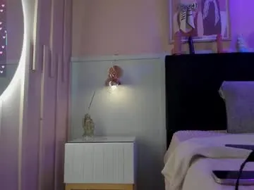 chloe_watson_