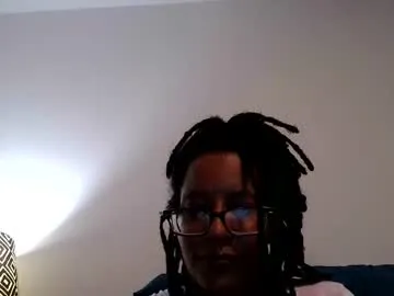 chloeclapper24
