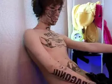em0_h0rny