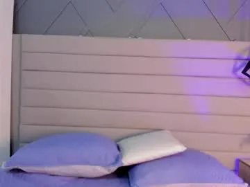 emily_fox_3