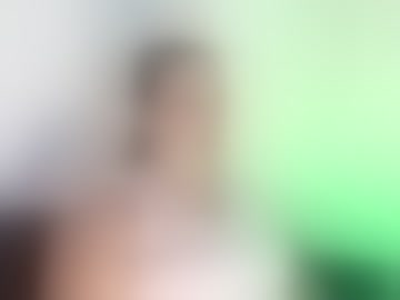 emmapregnant1