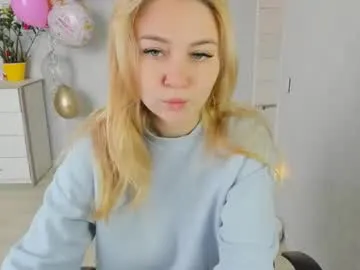helen_angel_girl