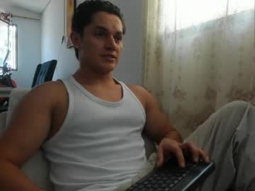 julian_wallace1