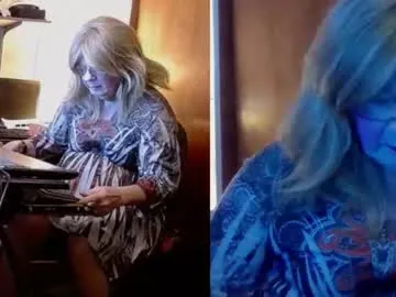 kim_crossdresser1