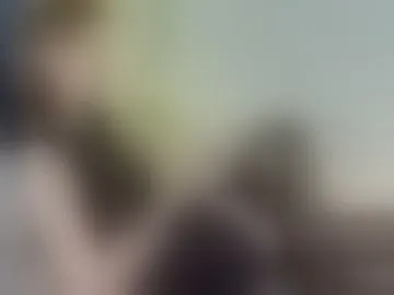 leila_cam18hot