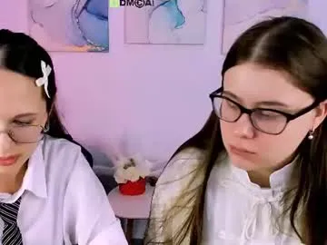 leila_moon_