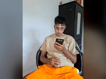 luis2000588392