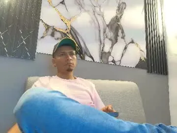maxi_jones2