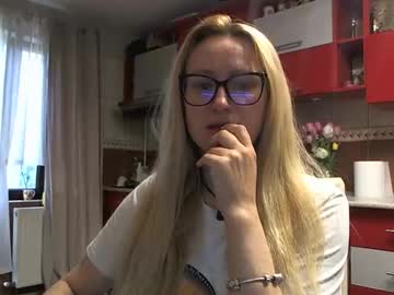 melly_rosey