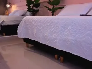 naomi_ember__