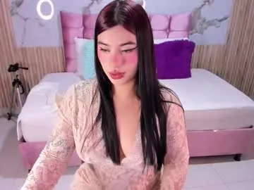 nicolee19_