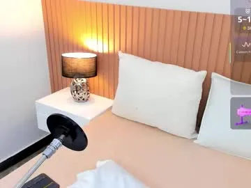 salomee_bigboobs