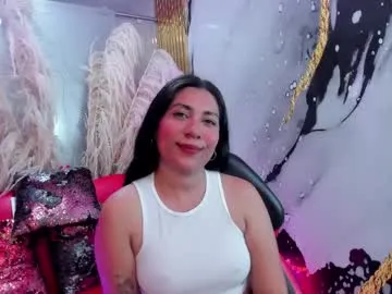 sara__brunette