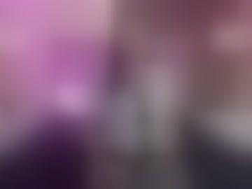 sarah_kisses