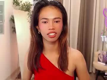 scarlet_kisses