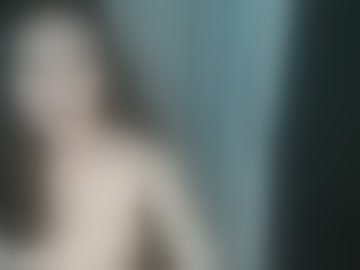 sissyserve_lara