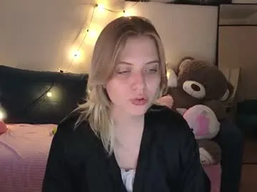viki_charm
