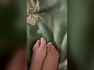 youbratfeet